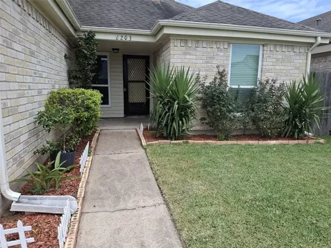 6203 Gladewell Drive Houston TX 77072