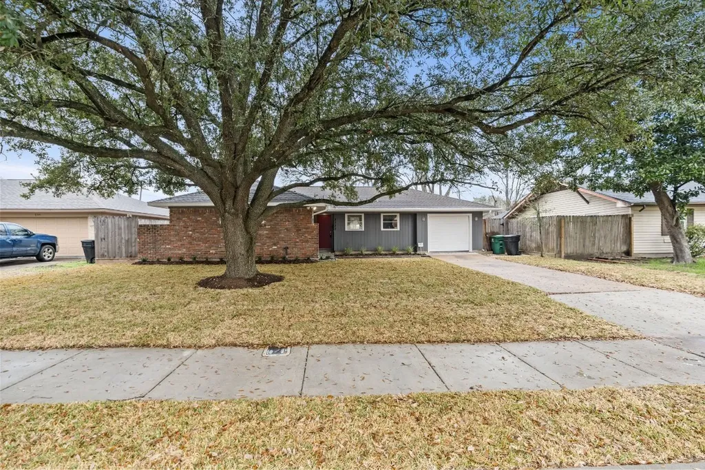 8322 Glen Valley Drive Houston TX 77061