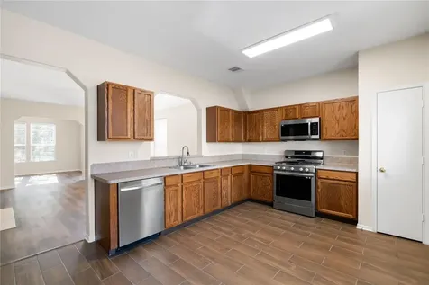 8810 Willow Spur Drive Tomball TX 77375