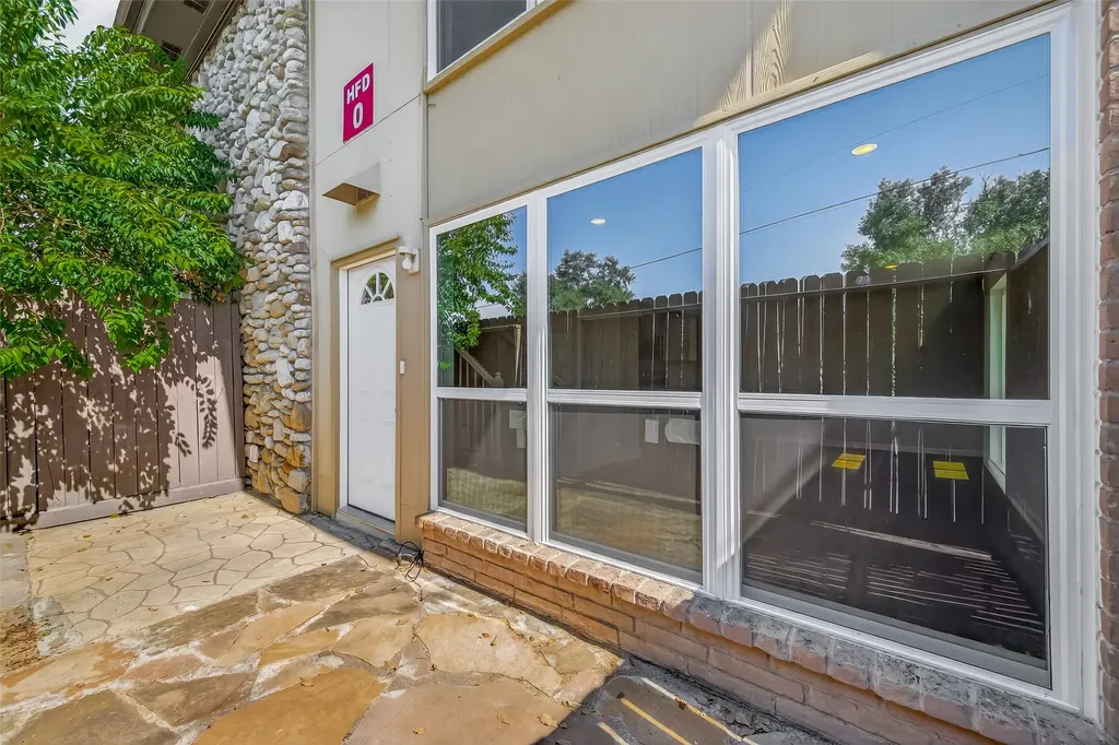 7047 Bissonnet Street 54 Houston TX 77074