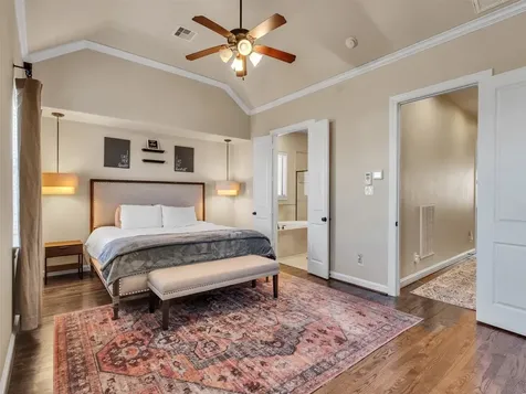1877 Dart Street Houston TX 77007