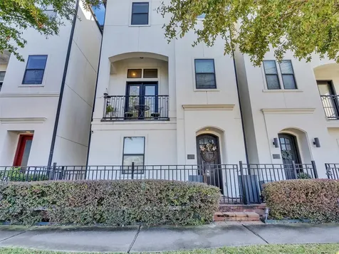 1877 Dart Street Houston TX 77007