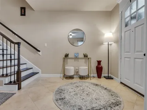 1877 Dart Street Houston TX 77007