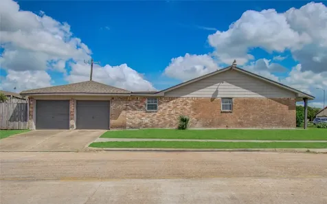 930 Centerwood Drive Houston TX 77013