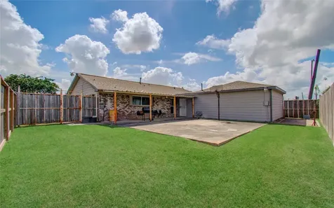 930 Centerwood Drive Houston TX 77013