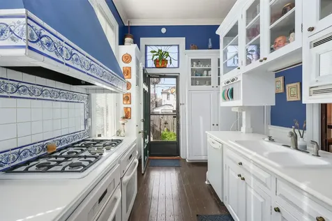 1712 Winnie Street Galveston TX 77550