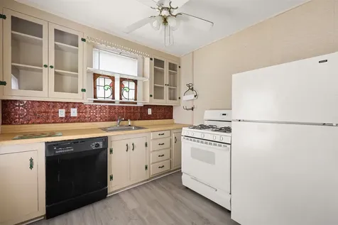 1712 Winnie Street Galveston TX 77550