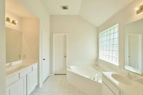 12318 Georgetown Park Court Houston TX 77058