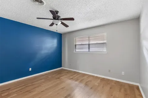 1015 Stevens Avenue Conroe TX 77301