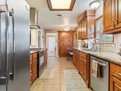 910 6th Street Bay City TX 77414