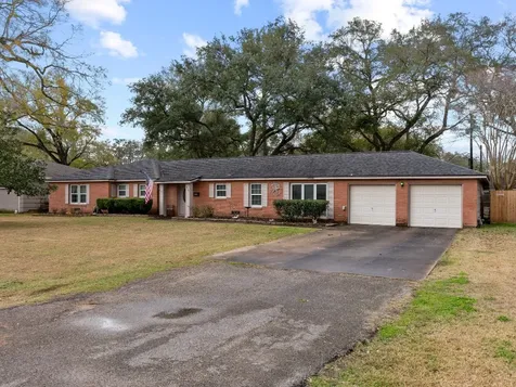 910 6th Street Bay City TX 77414