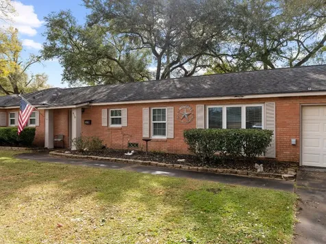 910 6th Street Bay City TX 77414