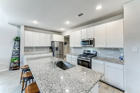 105 Highland Heights Way Waller TX 77484