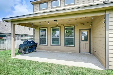 105 Highland Heights Way Waller TX 77484