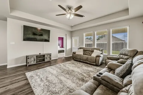 108 Fallow Deer Drive Huntsville TX 77320