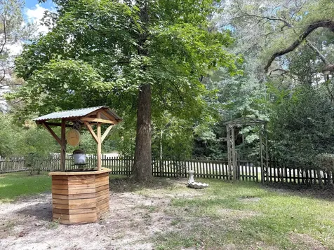 403 N Pitzer Street Colmesneil TX 75938
