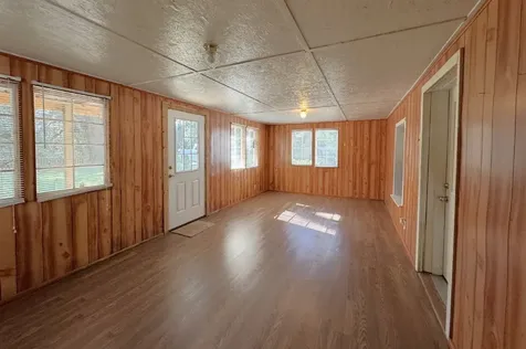 403 N Pitzer Street Colmesneil TX 75938
