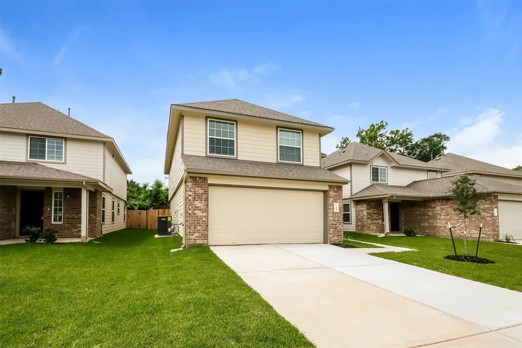 135 Cooper Creek Lane Willis TX 77378