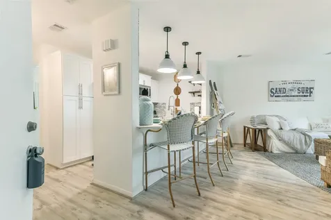 7312 Seawall Boulevard 217 Galveston TX 77551