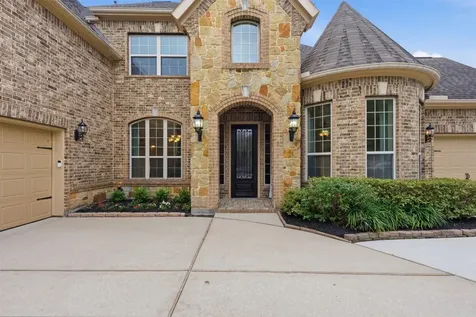 2300 Halls Creek Court Friendswood TX 77546