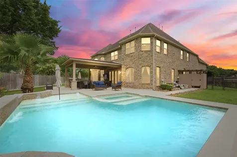 2300 Halls Creek Court Friendswood TX 77546