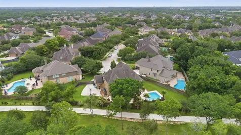 2300 Halls Creek Court Friendswood TX 77546
