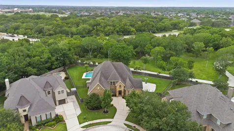 2300 Halls Creek Court Friendswood TX 77546