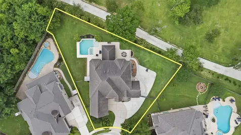 2300 Halls Creek Court Friendswood TX 77546