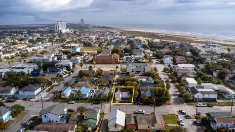 1114 12th Street Galveston TX 77550