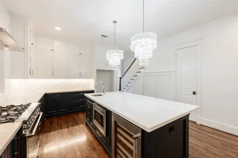 828 E 28th Street Houston TX 77009