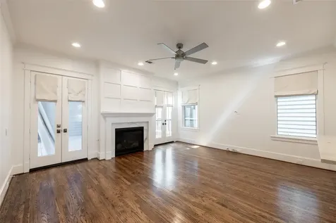 828 E 28th Street Houston TX 77009