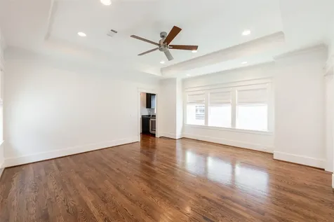 828 E 28th Street Houston TX 77009