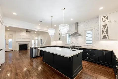 828 E 28th Street Houston TX 77009