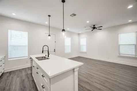 1216 Mcneil Street Houston TX 77009