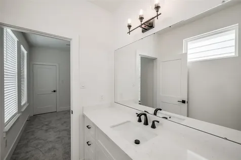 1216 Mcneil Street Houston TX 77009