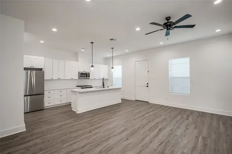 1216 Mcneil Street Houston TX 77009