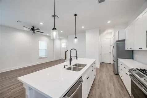 1216 Mcneil Street Houston TX 77009