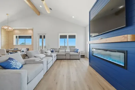 4411 Strand Avenue Crystal Beach TX 77650