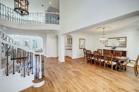 1631 Lakeshore Way Houston TX 77077