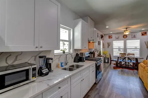 9816 Masterson Street Houston TX 77029