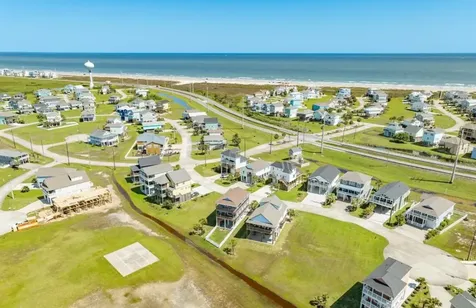 25214 Sausalito Drive Galveston TX 77554