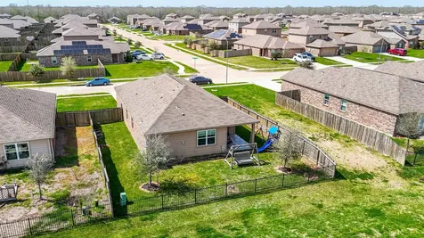 9803 Garnet Grove Drive Rosharon TX 77583