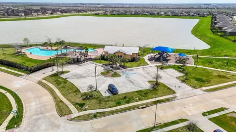 9803 Garnet Grove Drive Rosharon TX 77583