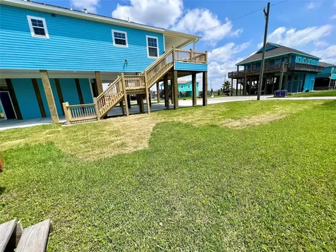 975 Fisherman Drive S Galveston TX 77650