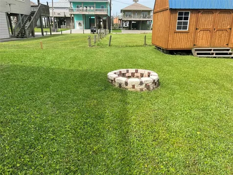 975 Fisherman Drive S Galveston TX 77650