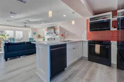 21239 Gulf Drive Galveston TX 77554