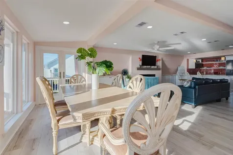 21239 Gulf Drive Galveston TX 77554