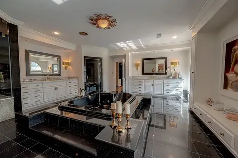 12445 Memorial Drive Houston TX 77024