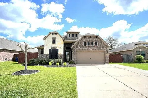 704 Shadow Bend Richwood TX 77531