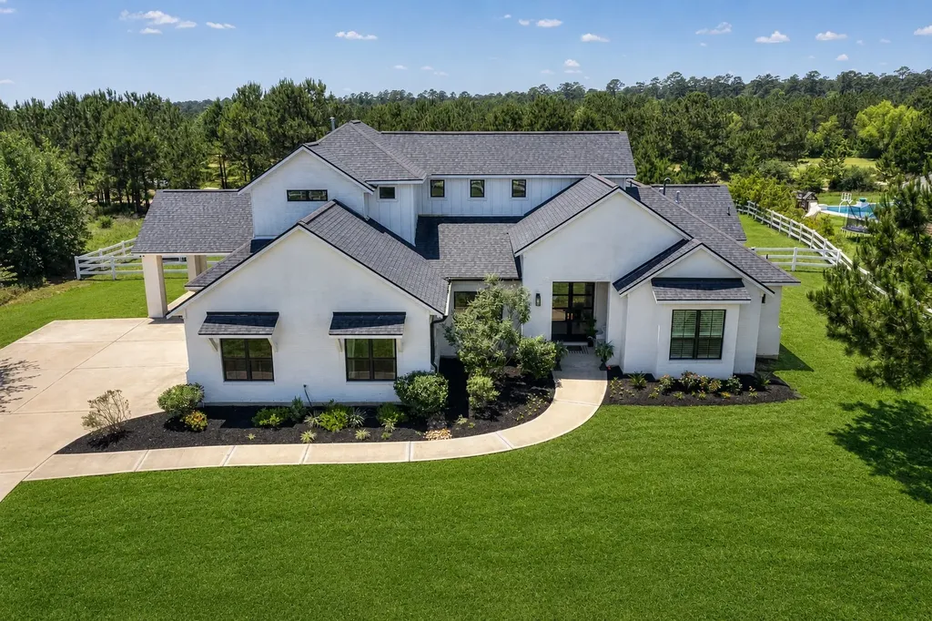 8880 Brookes Drive Montgomery TX 77316